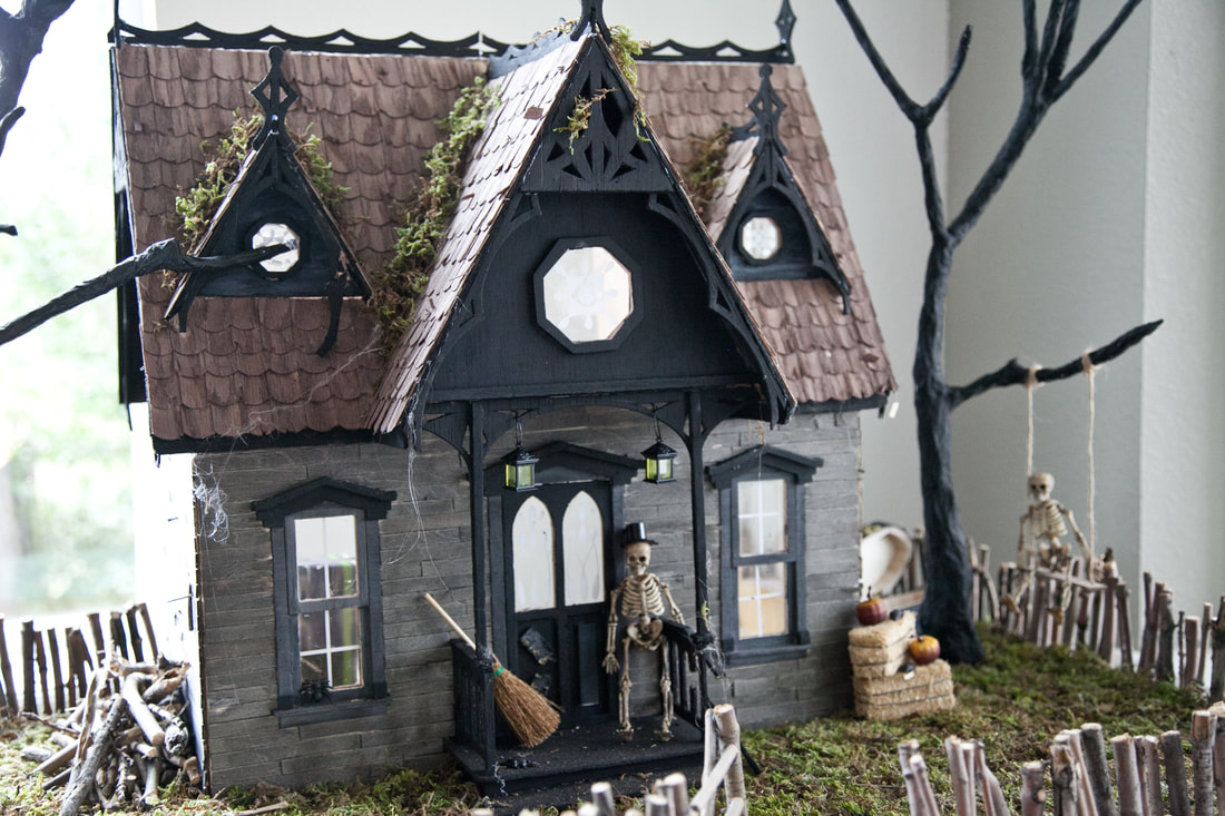 miniature halloween houses