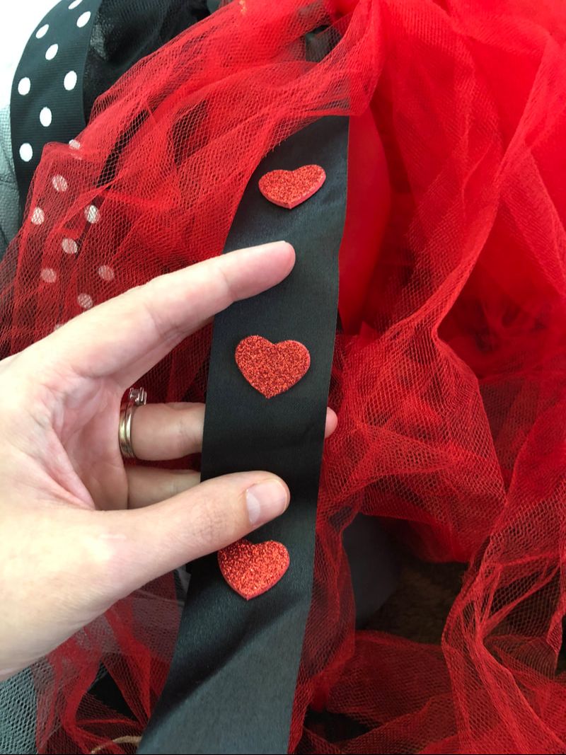DIY Queen of Hearts Costume; No Sewing Required! 