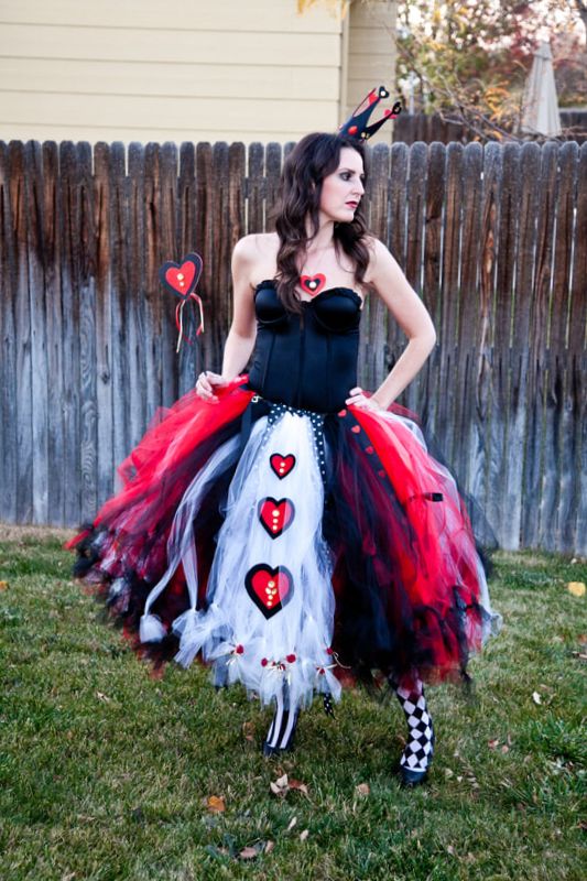 DIY Queen of Hearts and Mad Hatter Alice and Wonderland Costumes - THE ...